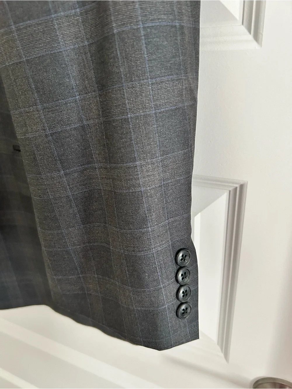 Jos A Bank Reserve Super 150s Plaid Blazer Gray Size 46R